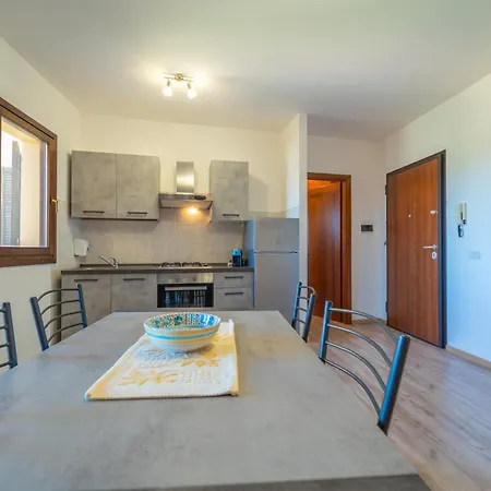 Tilly By Domusaway Ольбія