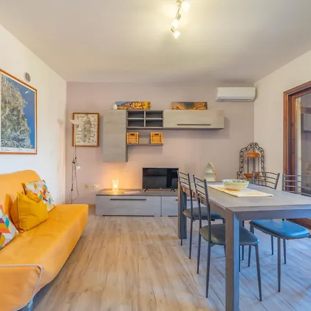 Tilly By Domusaway Apartment