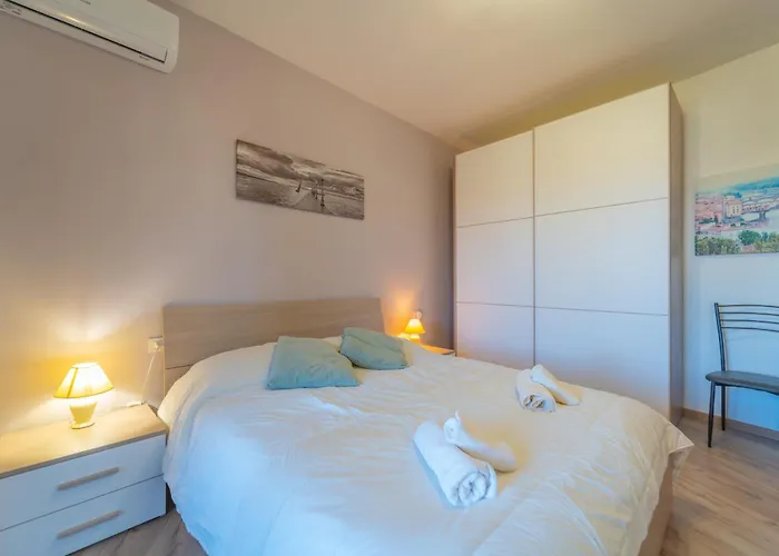 Апартаменти Tilly By Domusaway Ольбія